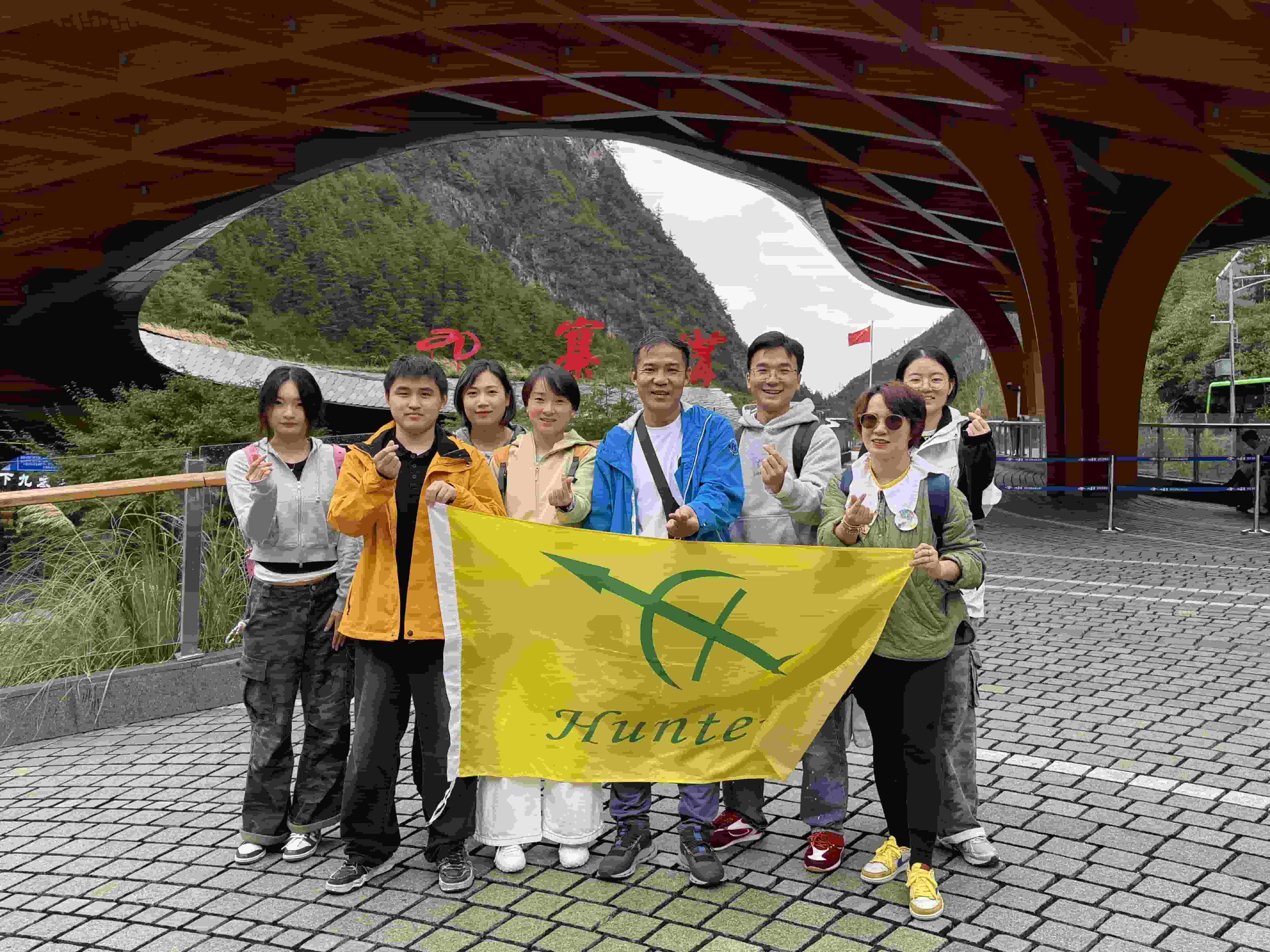 Beyond Mountains and Seas, Uniting Craftsmanship | Documentary of Shanghai Visa Plastics'